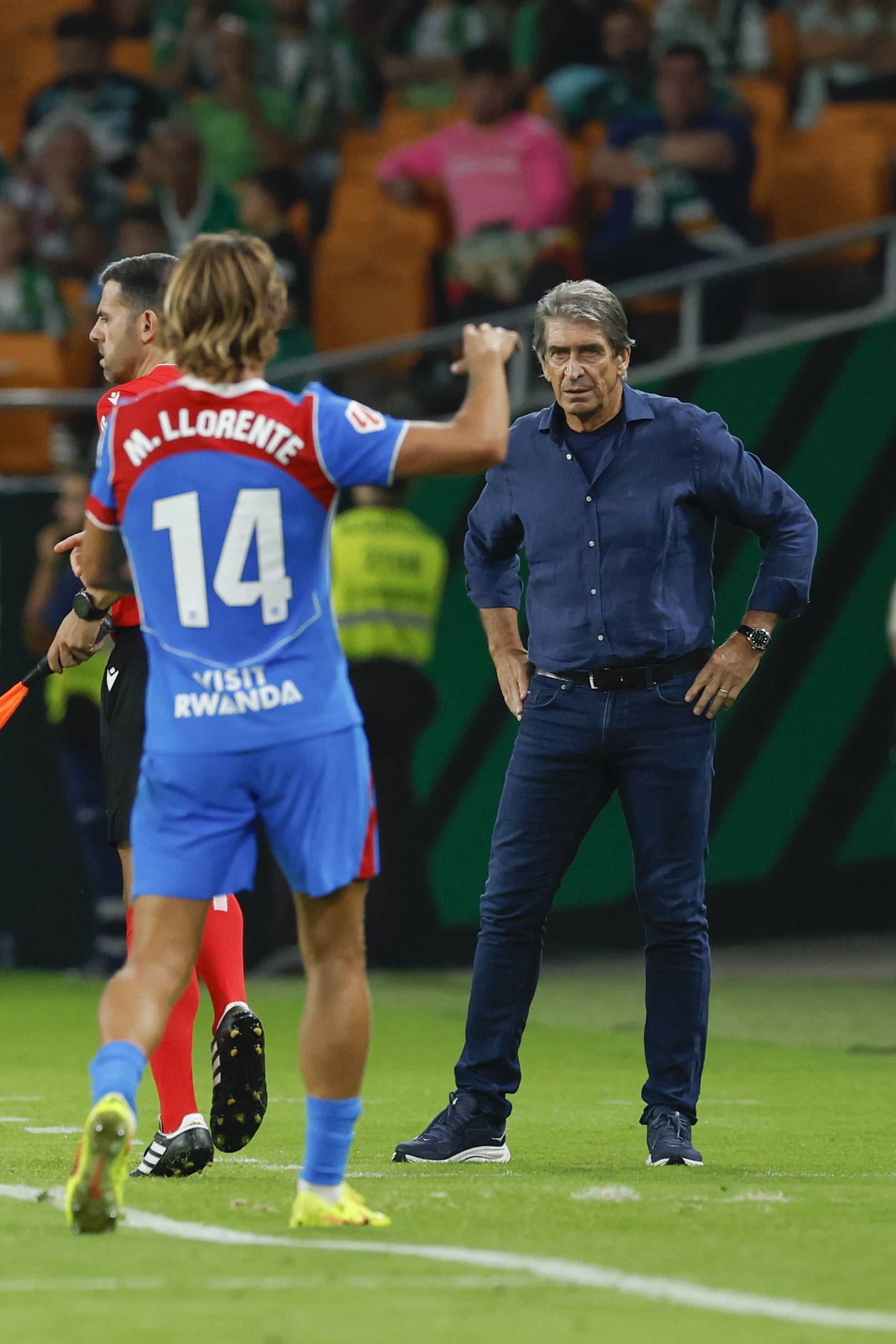 包含马德里竞技迎西甲关键赛，关键时刻强势反弹，赛场秩序良好，轮换策略成焦点的词条